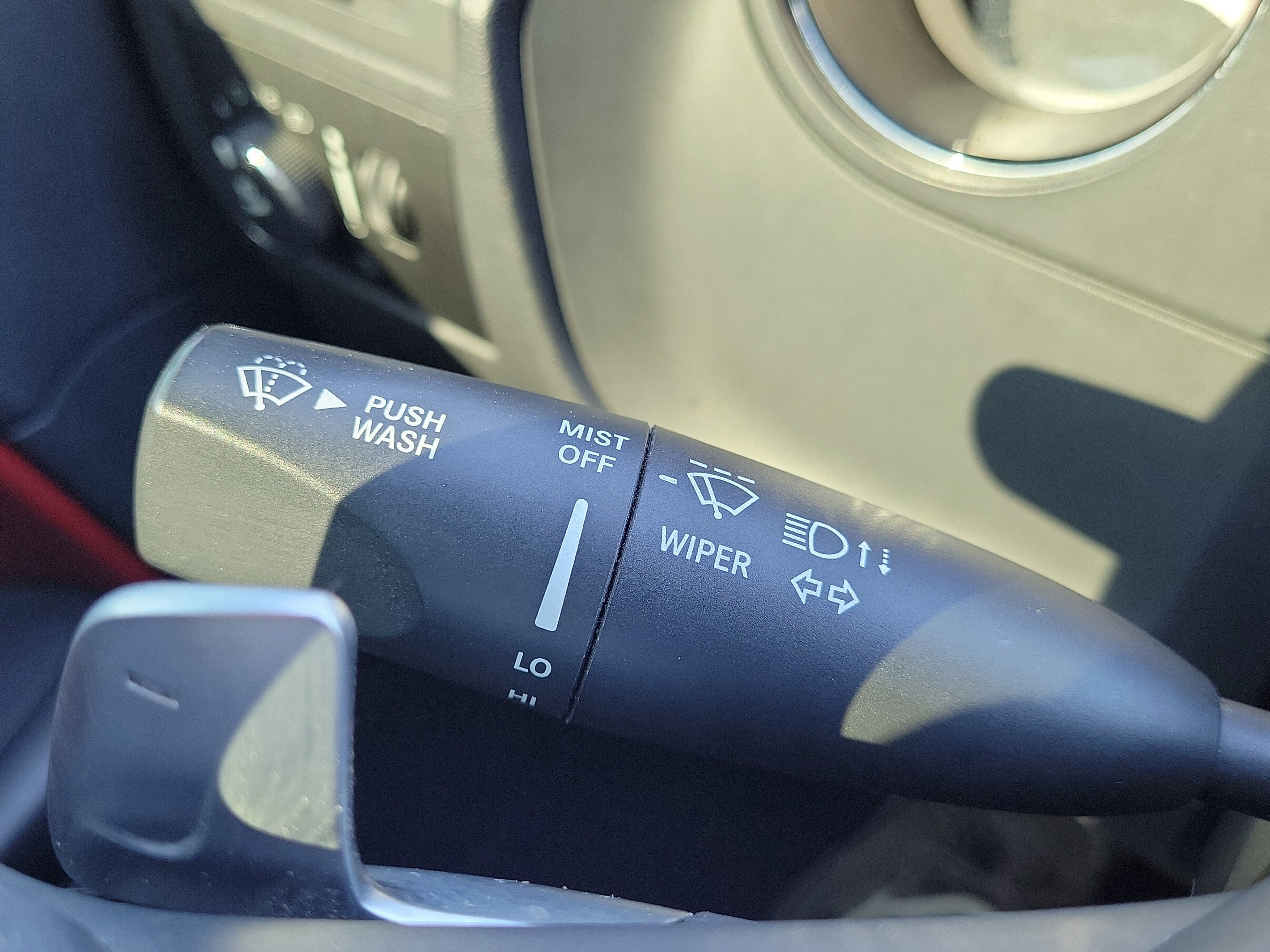 Used 2012 Dodge Challenger Rallye Redline image 21