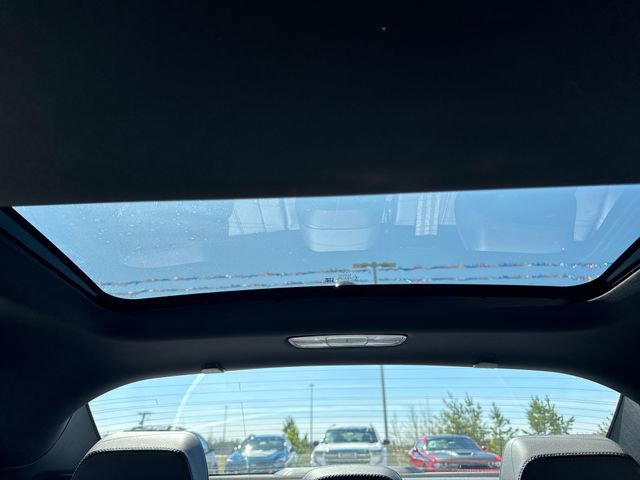 Used 2024 Alfa Romeo Giulia Veloce image 39