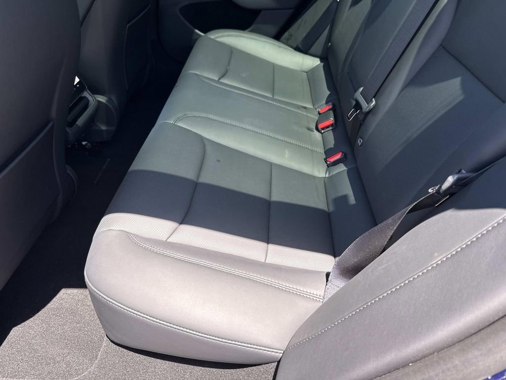 Used 2025 Tesla Model 3 Long Range AWD/4WD image 16