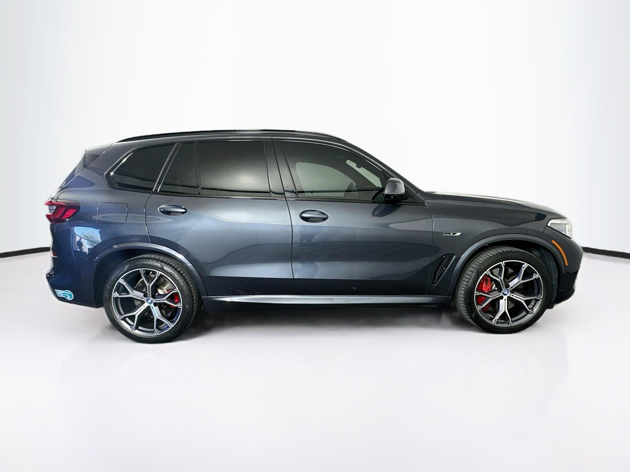 Used 2022 BMW X5 xDrive45e w/ M Sport Package AWD/4WD image 10
