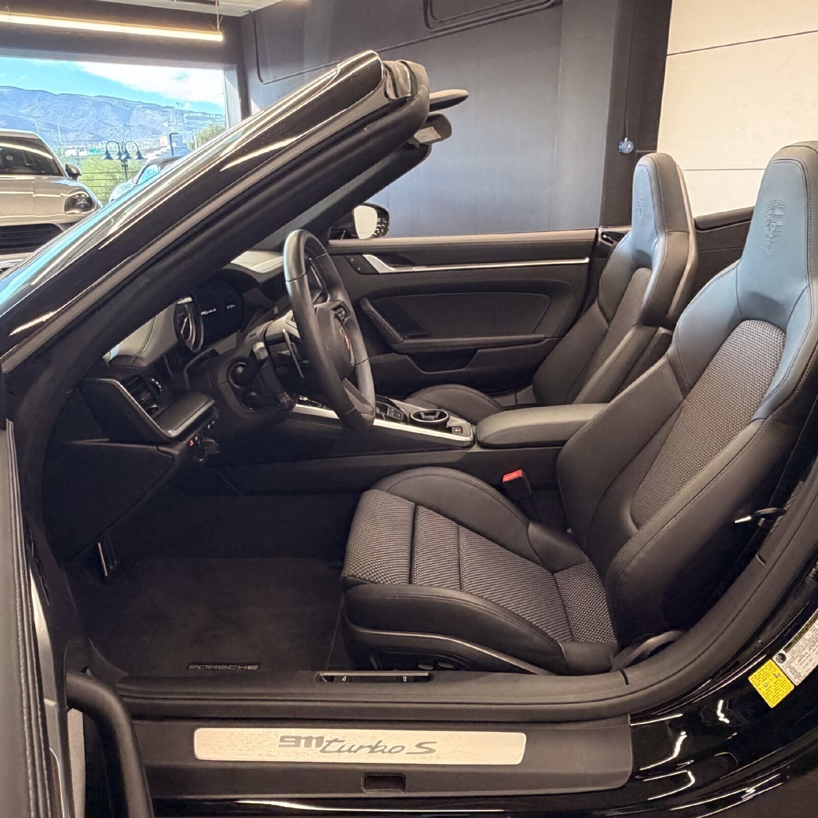 Certified 2025 Porsche 911 Turbo S AWD/4WD image 8