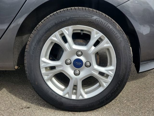Used 2015 Ford Fiesta SE image 28