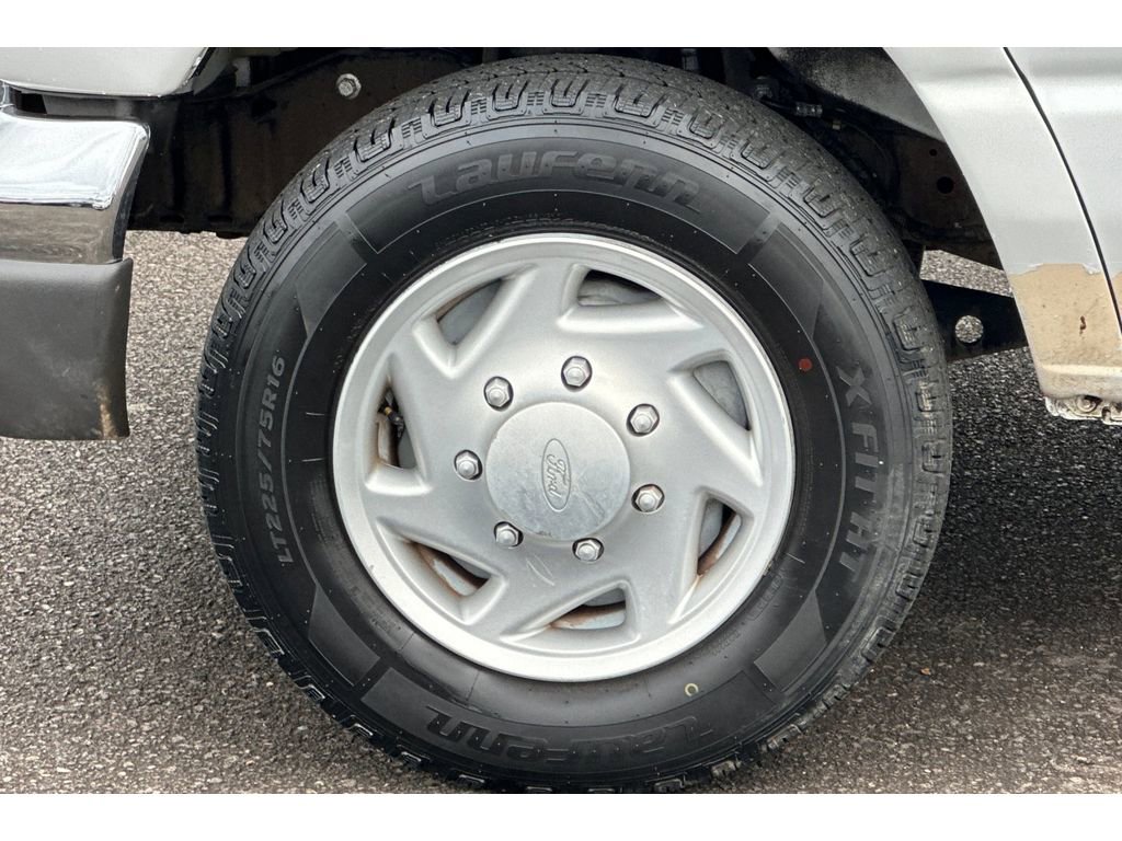 Used 2006 Ford E-350 and Econoline 350 XL image 28