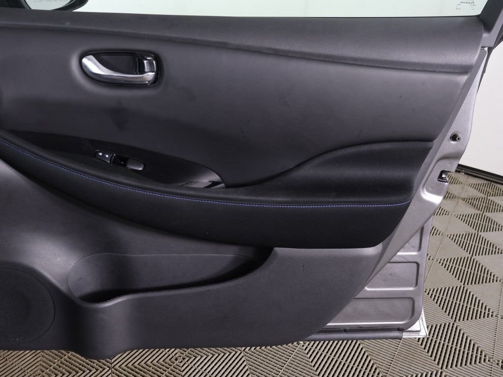 Used 2022 Nissan Leaf SV Plus FWD image 21