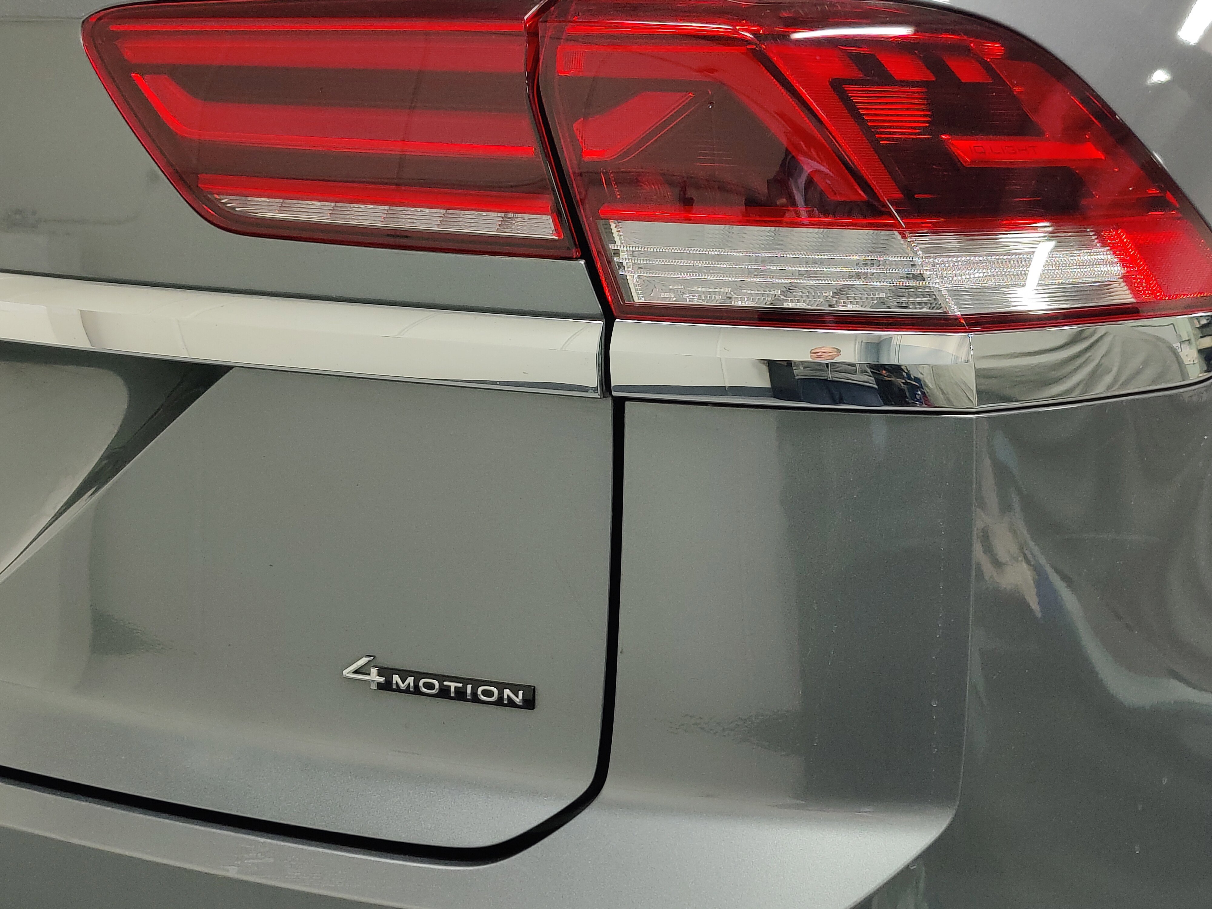 Certified 2023 Volkswagen Atlas Cross Sport SEL image 4