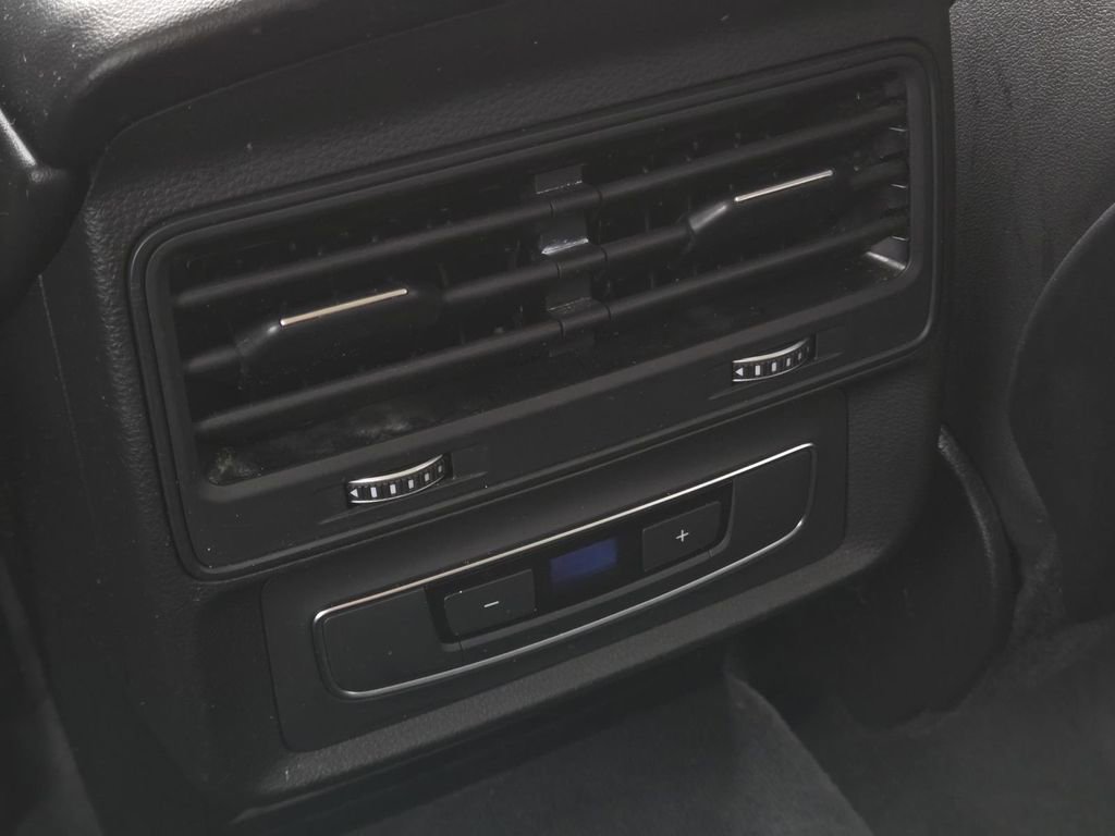 Used 2023 Audi Q7 3.0T Premium Plus image 16