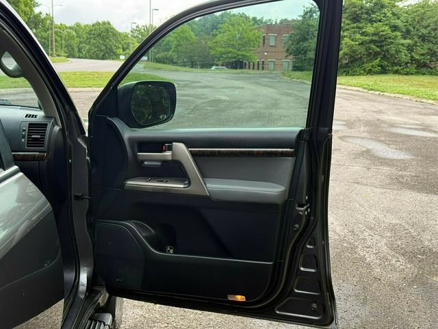 Used 2008 Toyota Land Cruiser AWD/4WD image 26