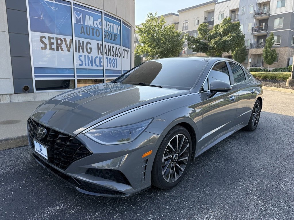Used 2021 Hyundai Sonata Limited w/ Preferred Accessory Package