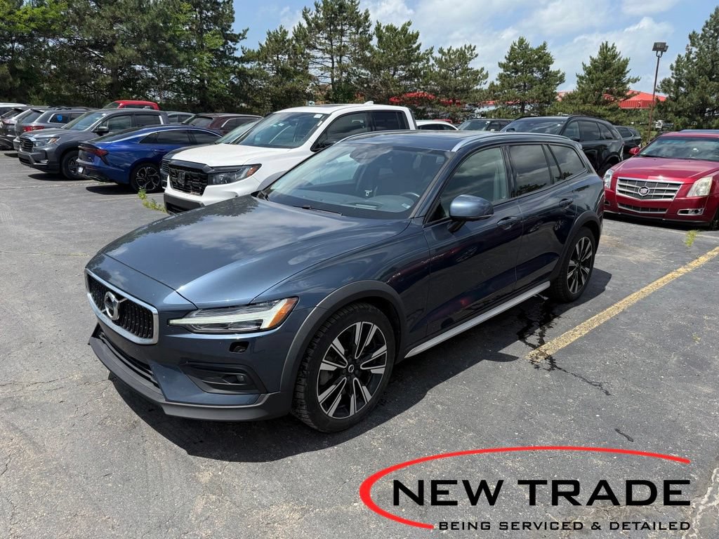 Used 2020 Volvo V60 T5 Cross Country AWD/4WD video 1