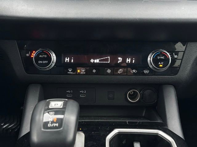 Used 2025 Mitsubishi Outlander SE image 34