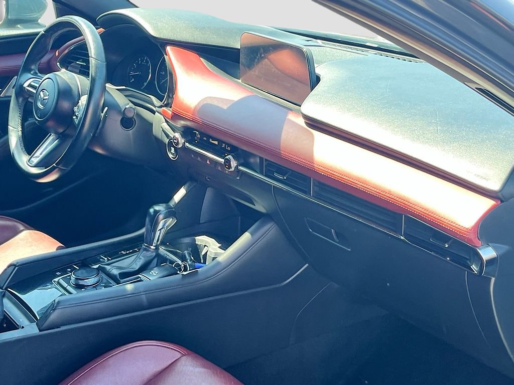 Used 2020 MAZDA MAZDA3 Premium image 30