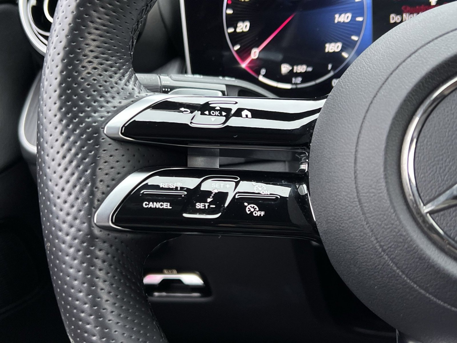 Certified 2024 Mercedes-Benz GLC 300 4MATIC image 30