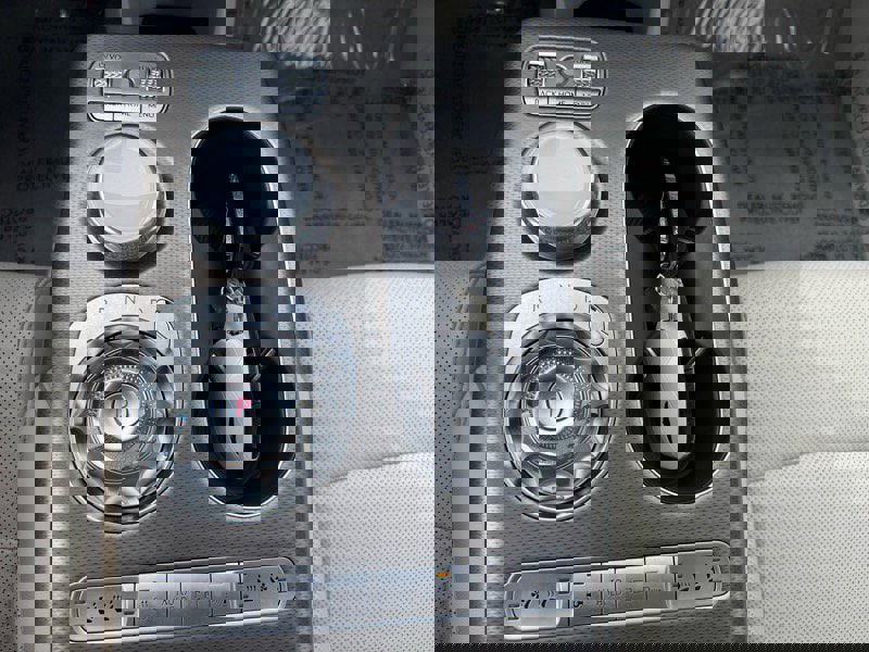 Used 2024 Genesis GV60 Advanced image 19