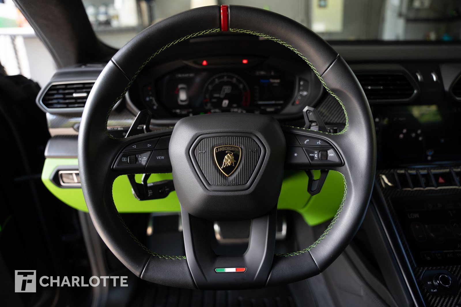 Used 2023 Lamborghini Urus S AWD/4WD image 18