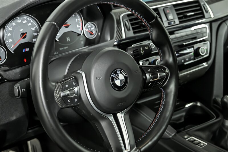 Used 2016 BMW M3 RWD image 19