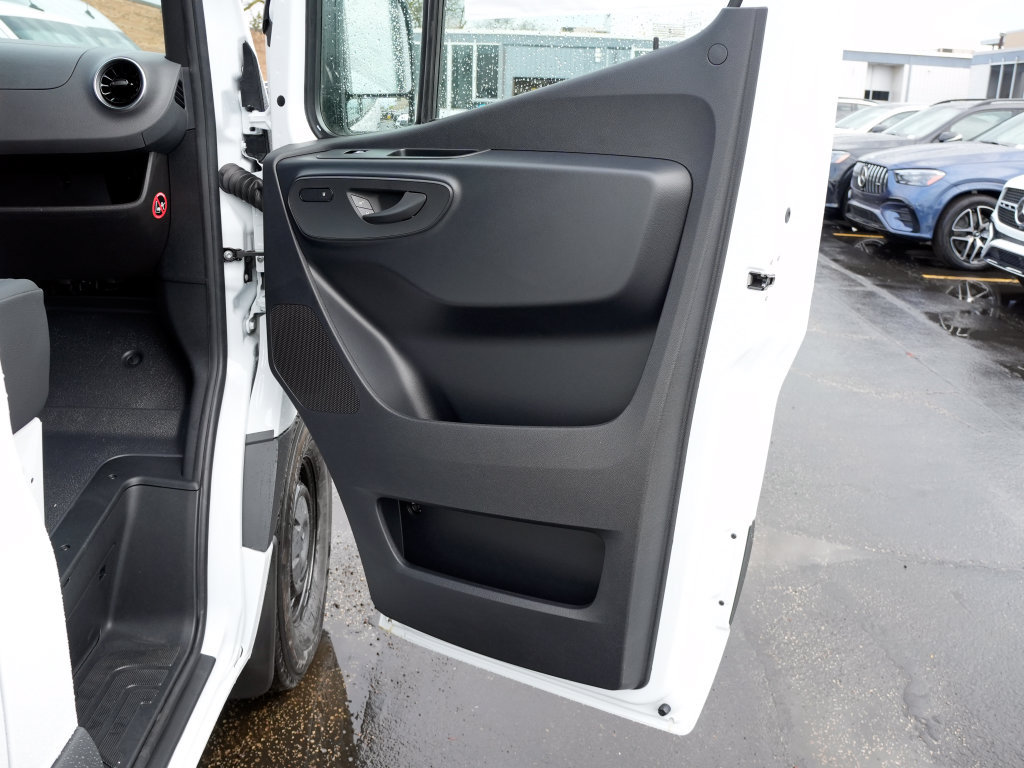 Used 2026 Mercedes-Benz Sprinter 2500 image 18