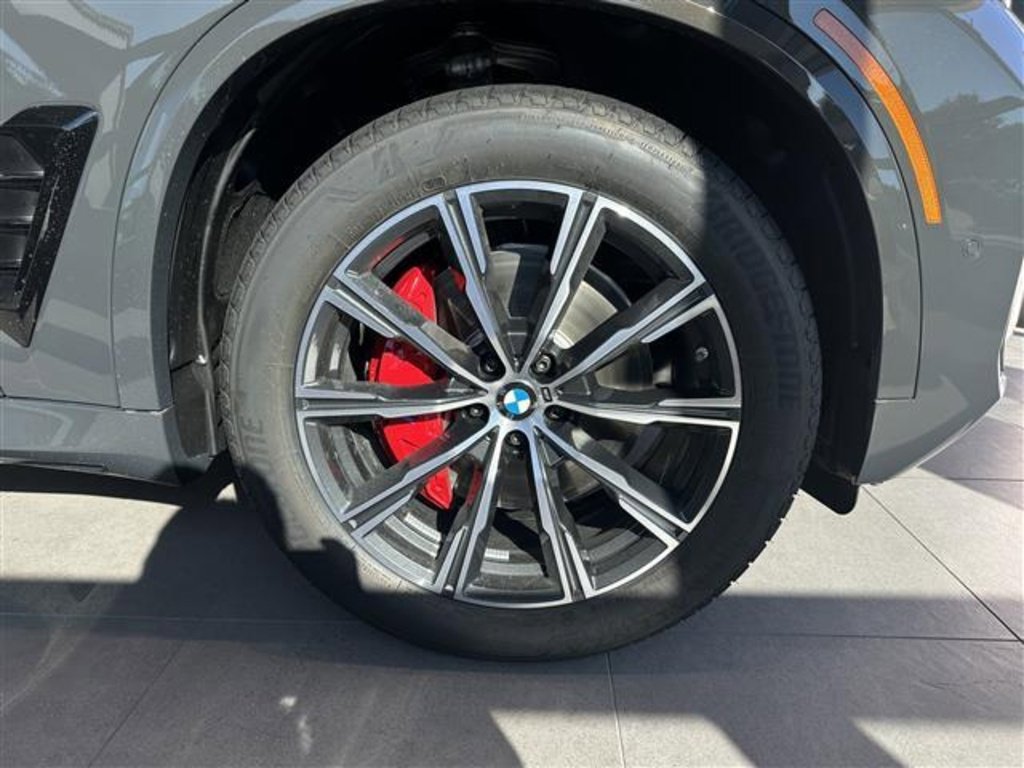 New 2026 BMW X5 xDrive40i w/ M Sport Package image 8