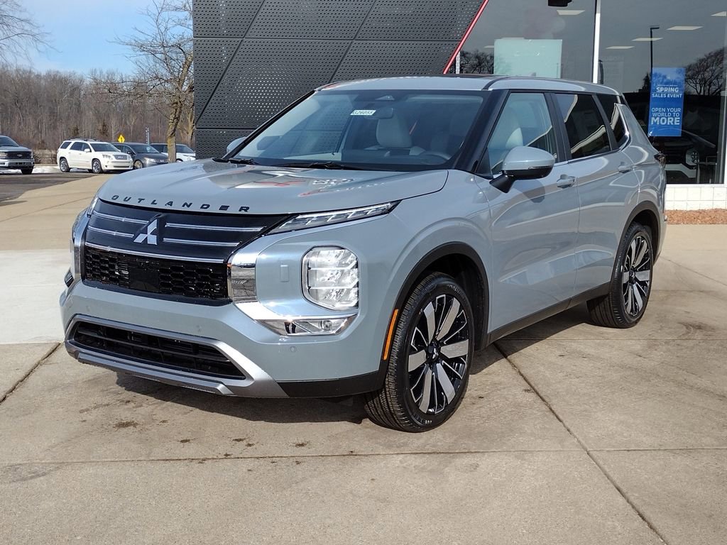 New 2026 Mitsubishi Outlander SE image 1