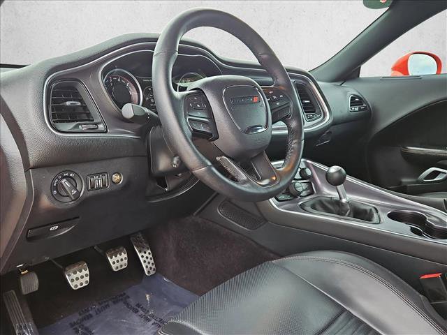 Used 2016 Dodge Challenger R/T Scat Pack RWD image 10