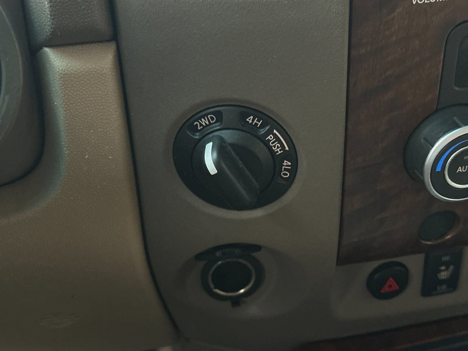 Used 2008 Nissan Titan LE image 19