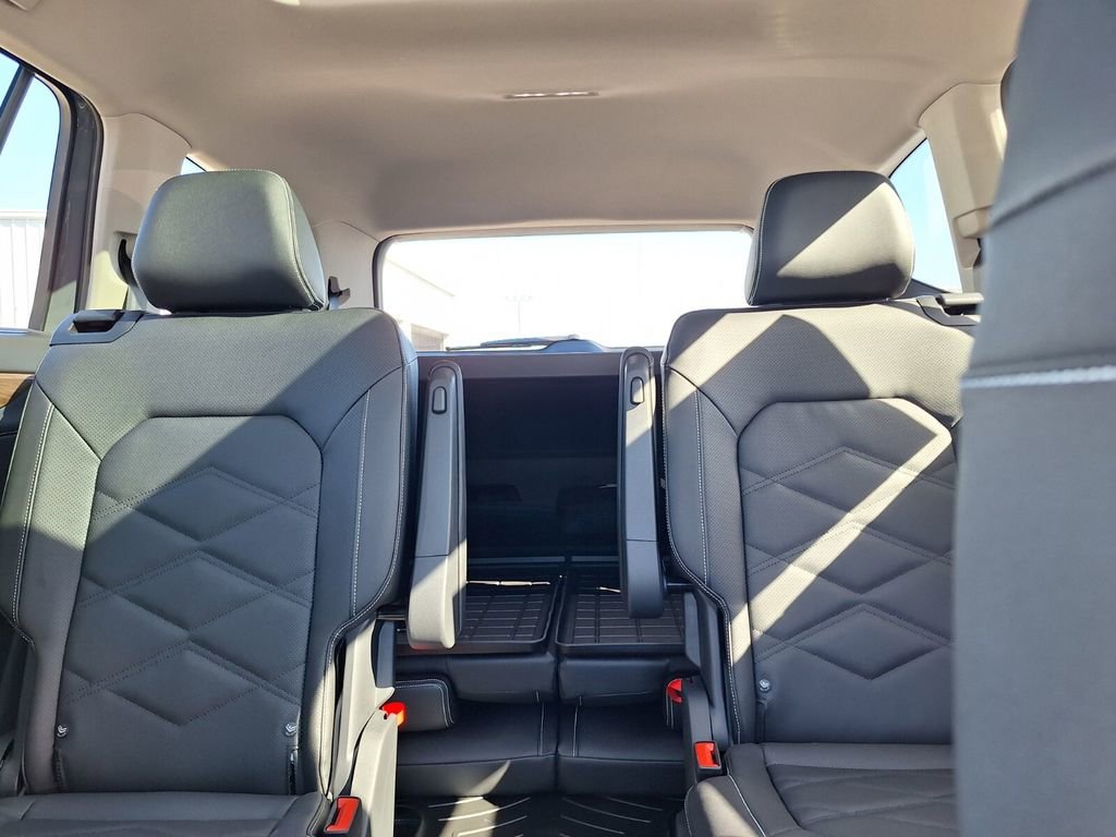 New 2026 Volkswagen Atlas SE image 16