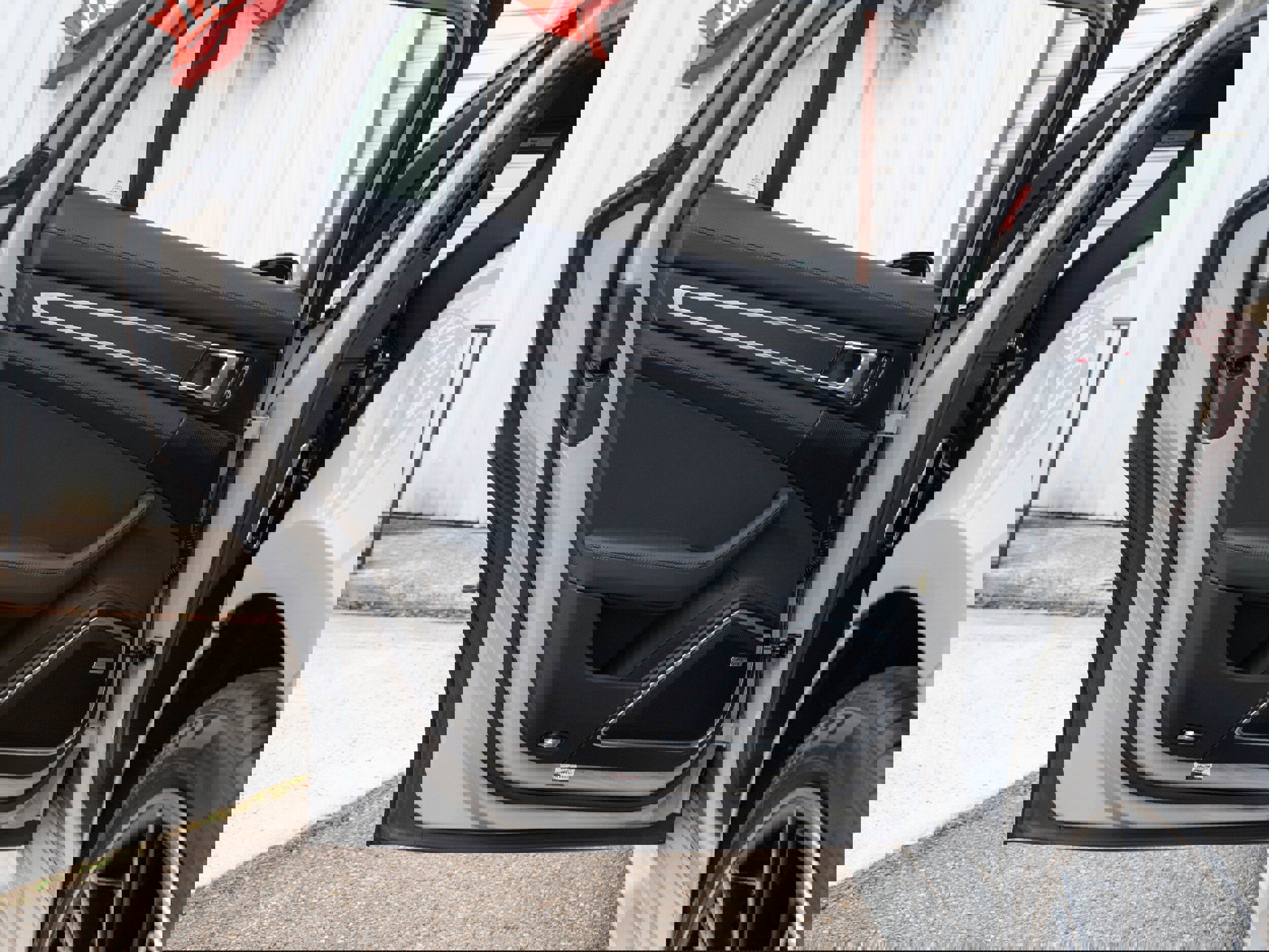 Used 2022 Porsche Panamera GTS w/ Premium Package image 33