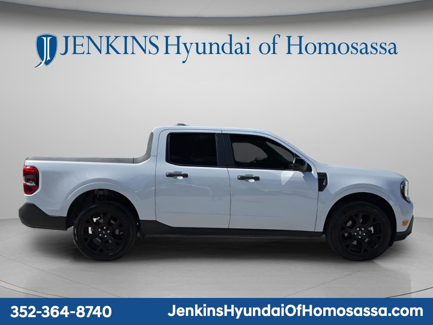 Used 2025 Ford Maverick XLT w/ XLT Luxury Package image 2