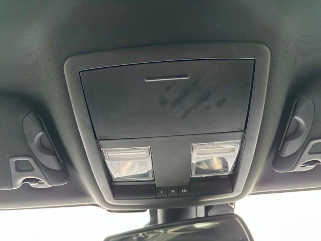 Used 2016 Dodge Challenger SRT Hellcat image 32