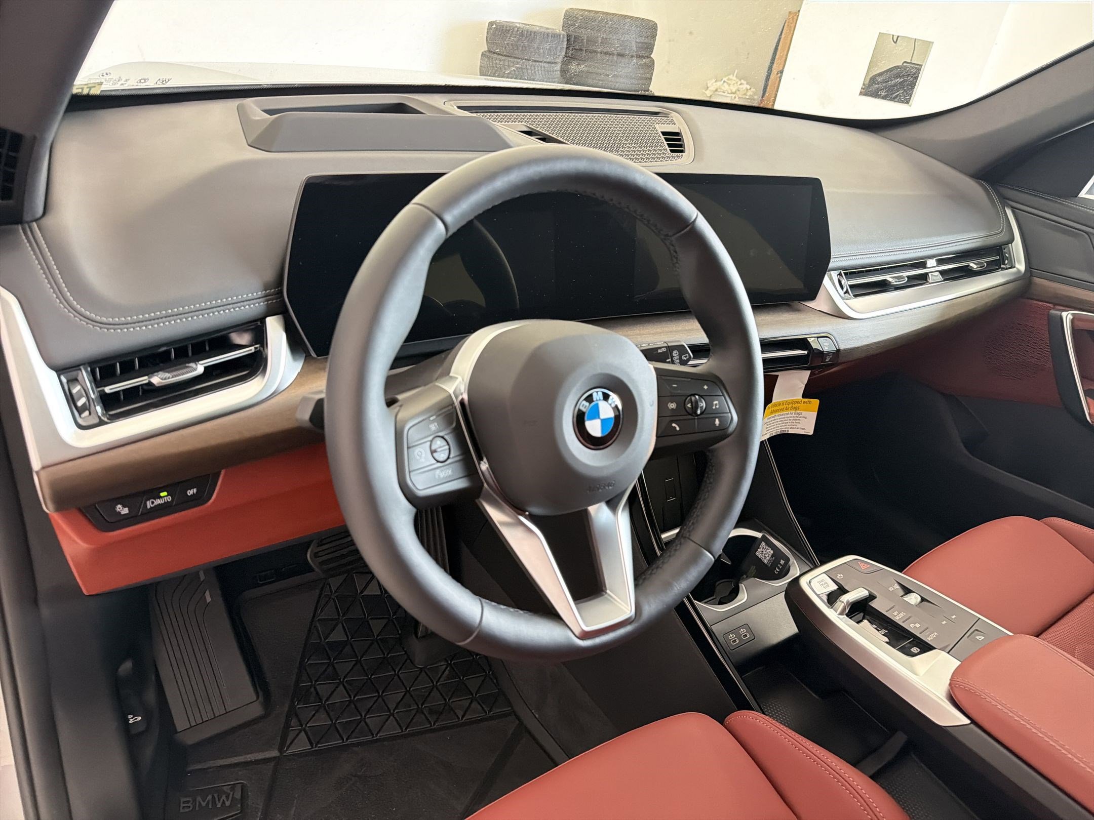New 2026 BMW X1 xDrive28i w/ Technology Package AWD/4WD image 4