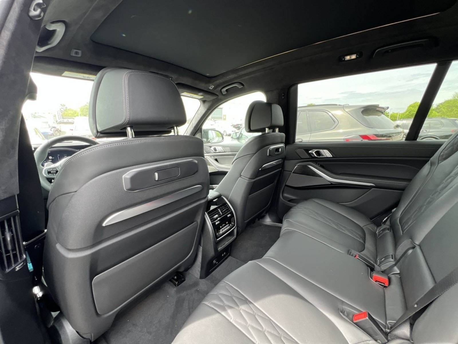 New 2026 BMW X7 M60i AWD/4WD image 23
