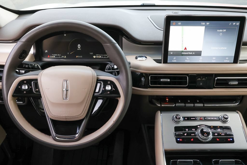 Used 2022 Lincoln Aviator AWD w/ Premium Package image 7