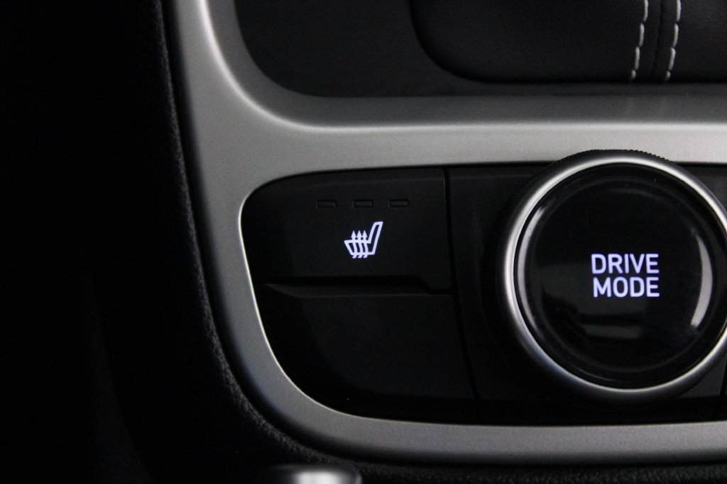 Certified 2026 Hyundai Venue SEL FWD image 28