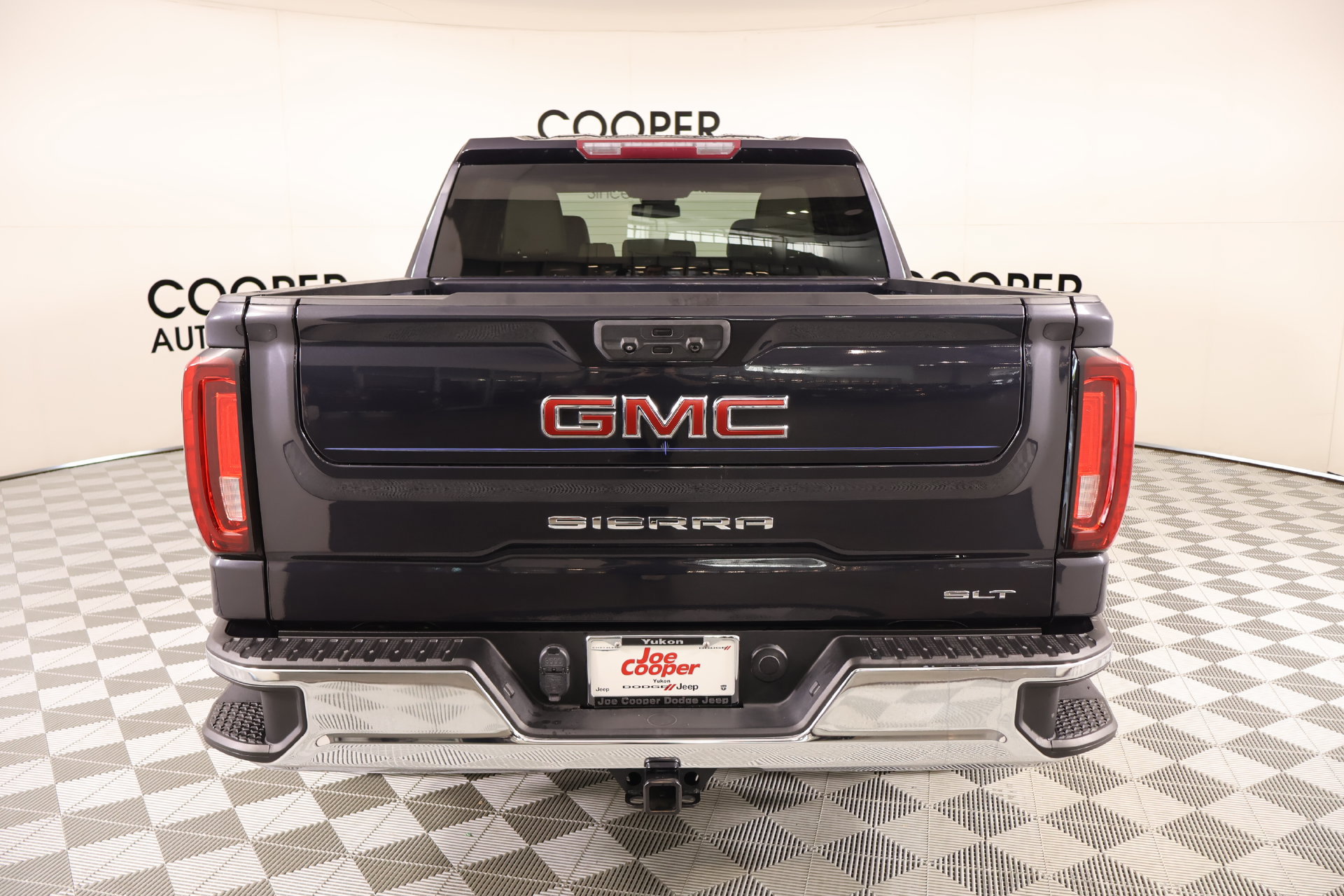 Used 2022 GMC Sierra 1500 SLT RWD image 21