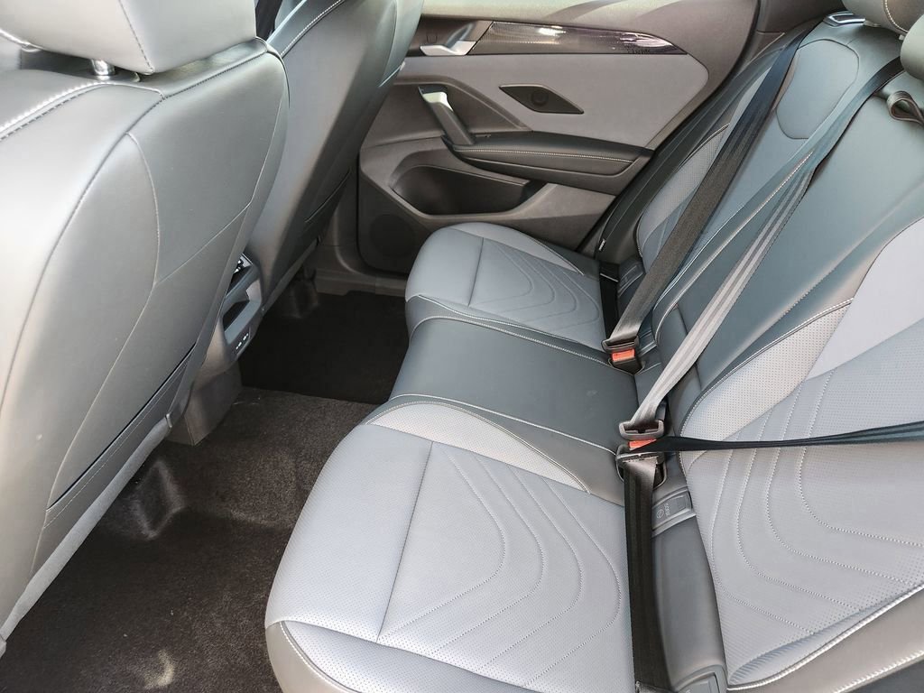 New 2026 Volkswagen Tiguan SE R-Line image 19