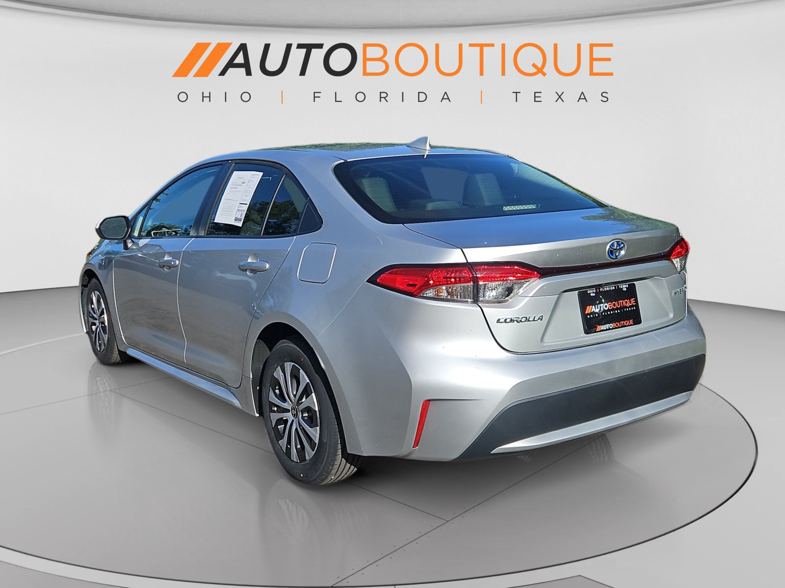 Used 2022 Toyota Corolla LE FWD image 3