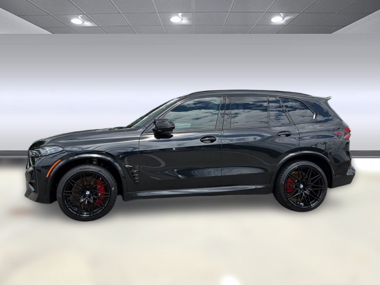 Used 2025 BMW X5 M Competition w/ Executive Package AWD/4WD image 2