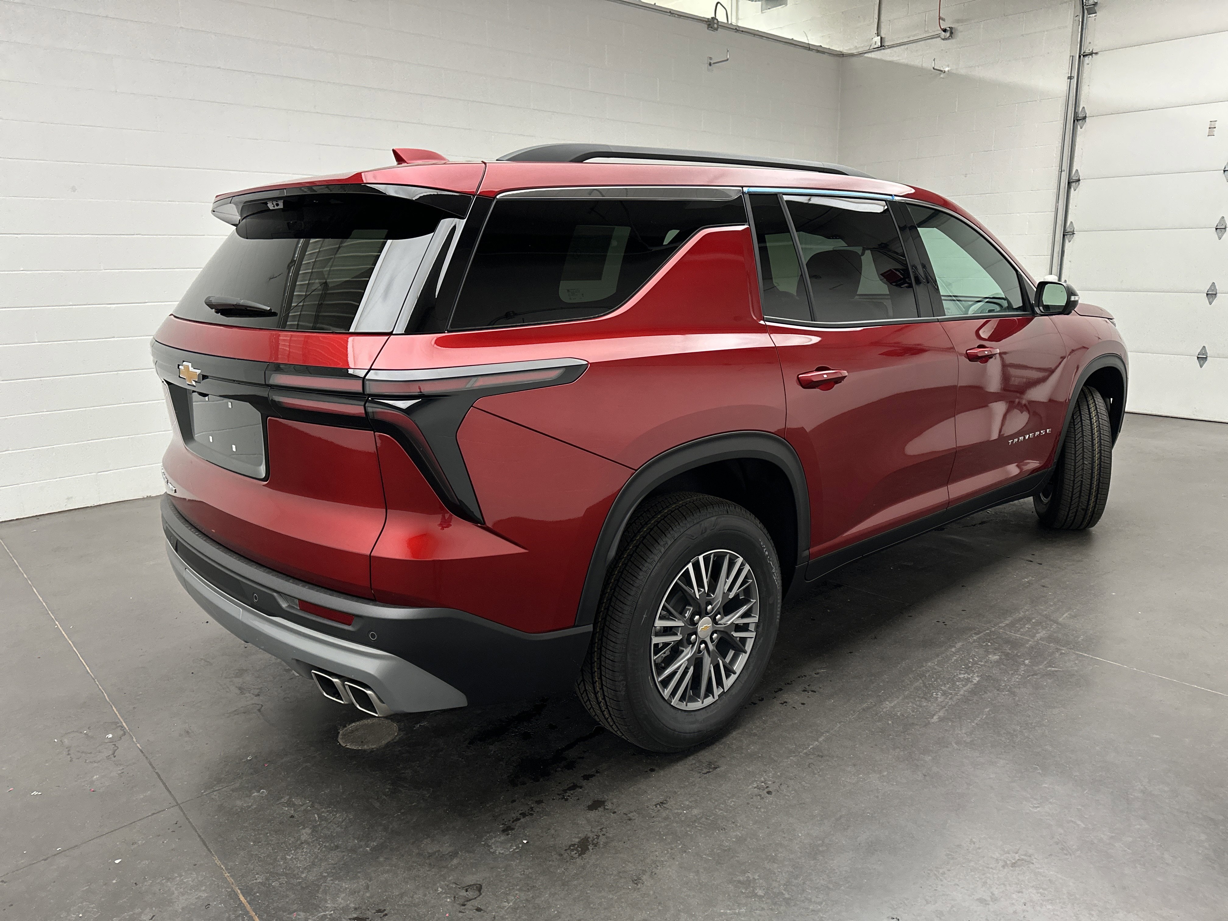 New 2026 Chevrolet Traverse LT w/ Driver Confidence Package image 9