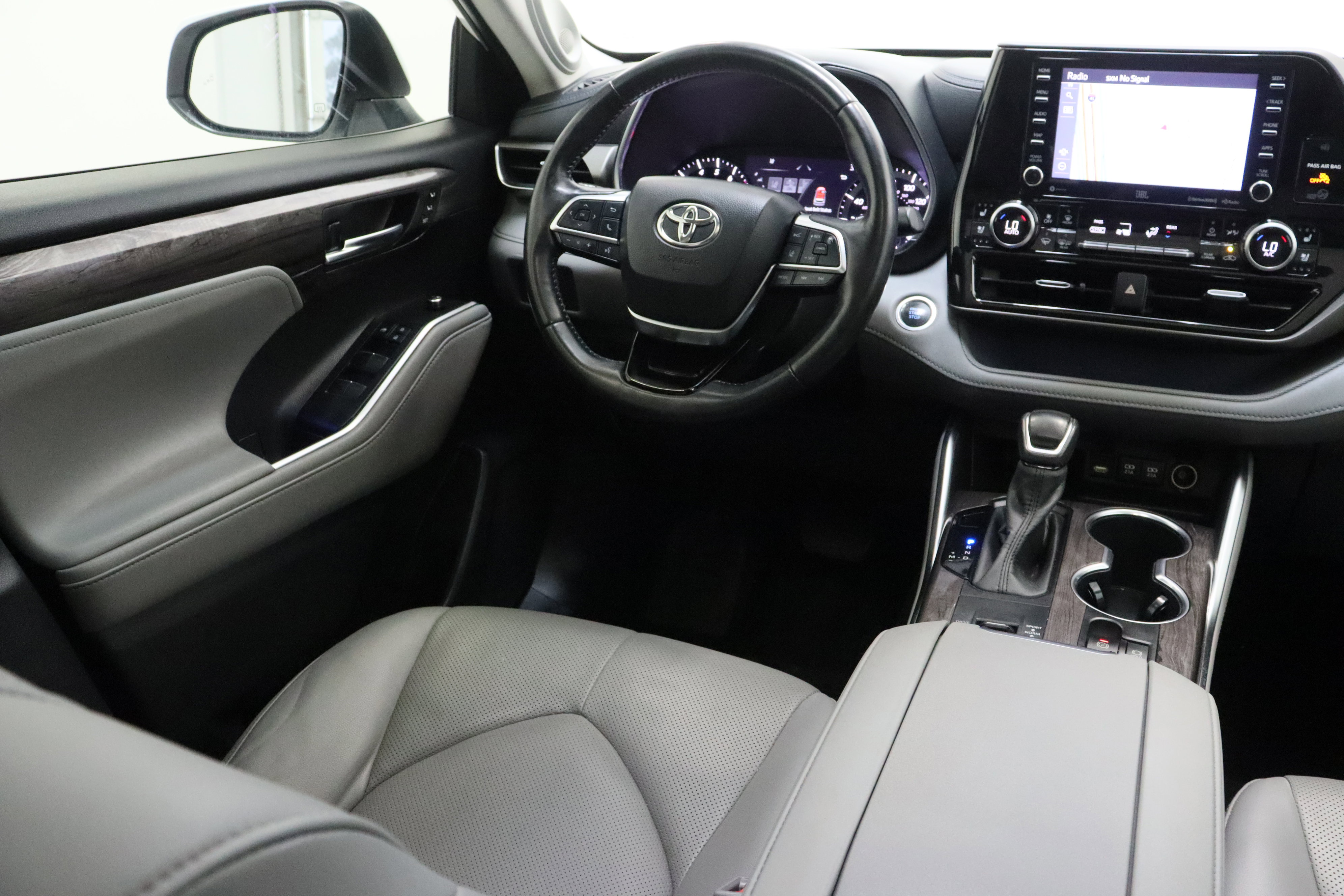 Certified 2020 Toyota Highlander Limited image 34