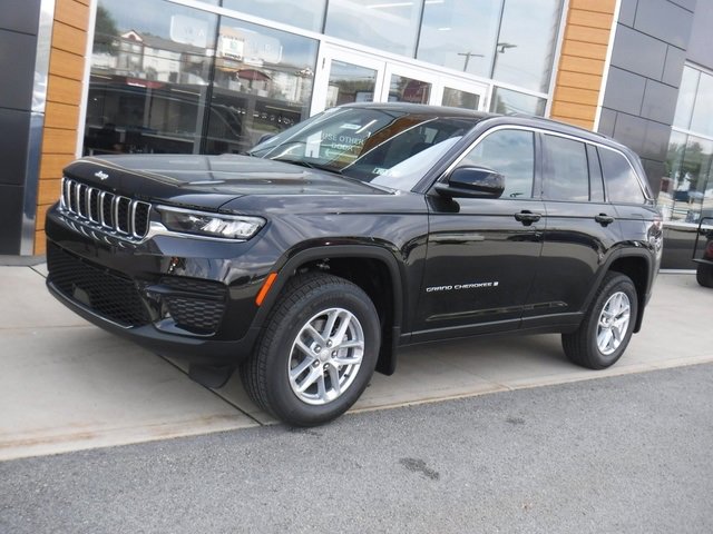 New 2025 Jeep Grand Cherokee Laredo