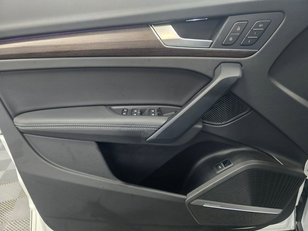 Certified 2025 Audi Q5 2.0T Premium Plus image 36