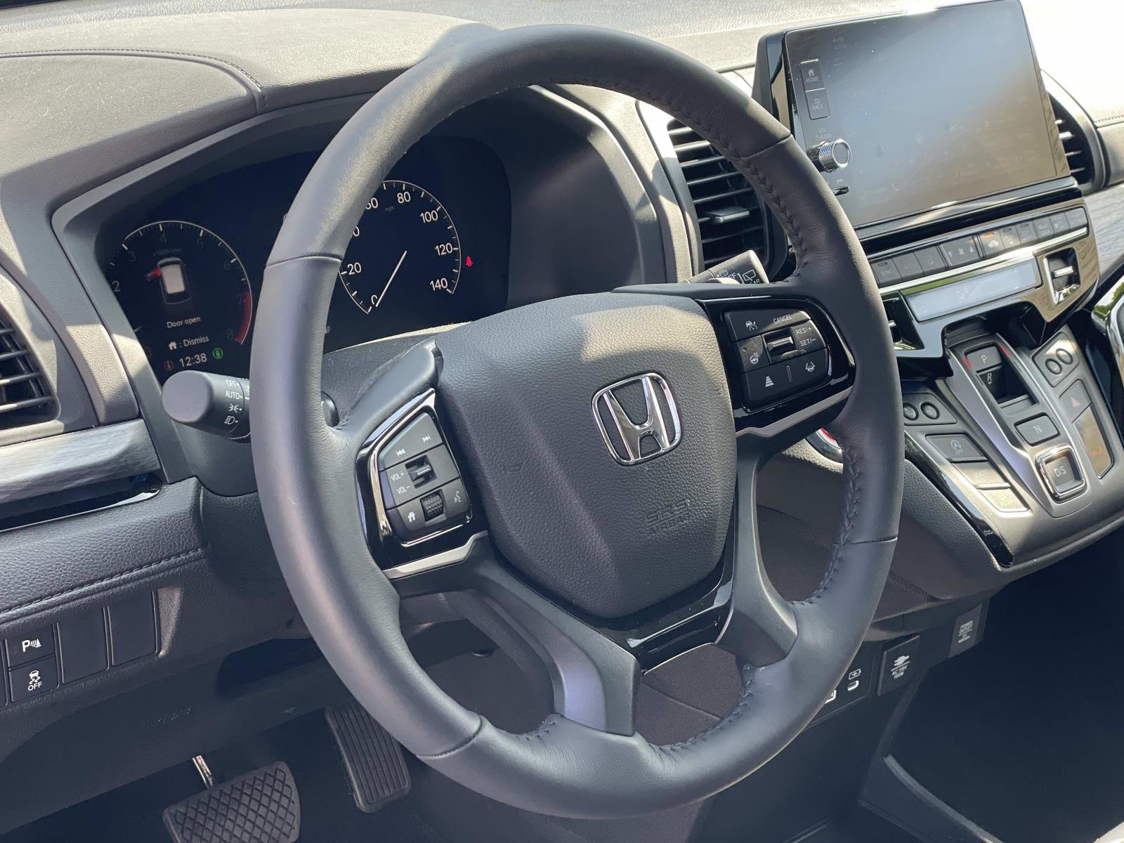 Certified 2026 Honda Odyssey Elite image 4