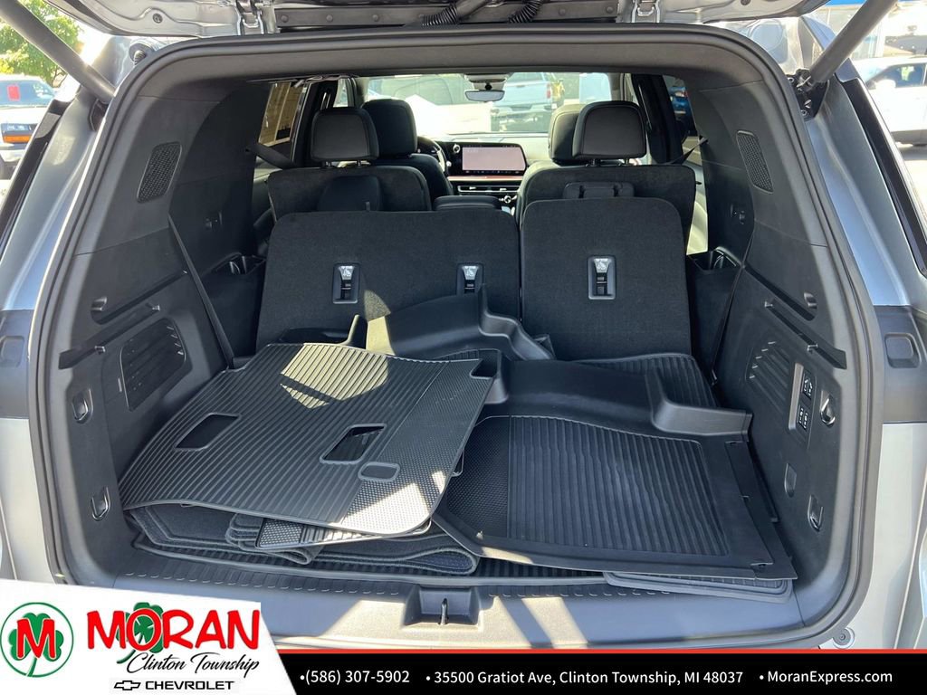 Certified 2024 Chevrolet Traverse RS AWD/4WD image 12