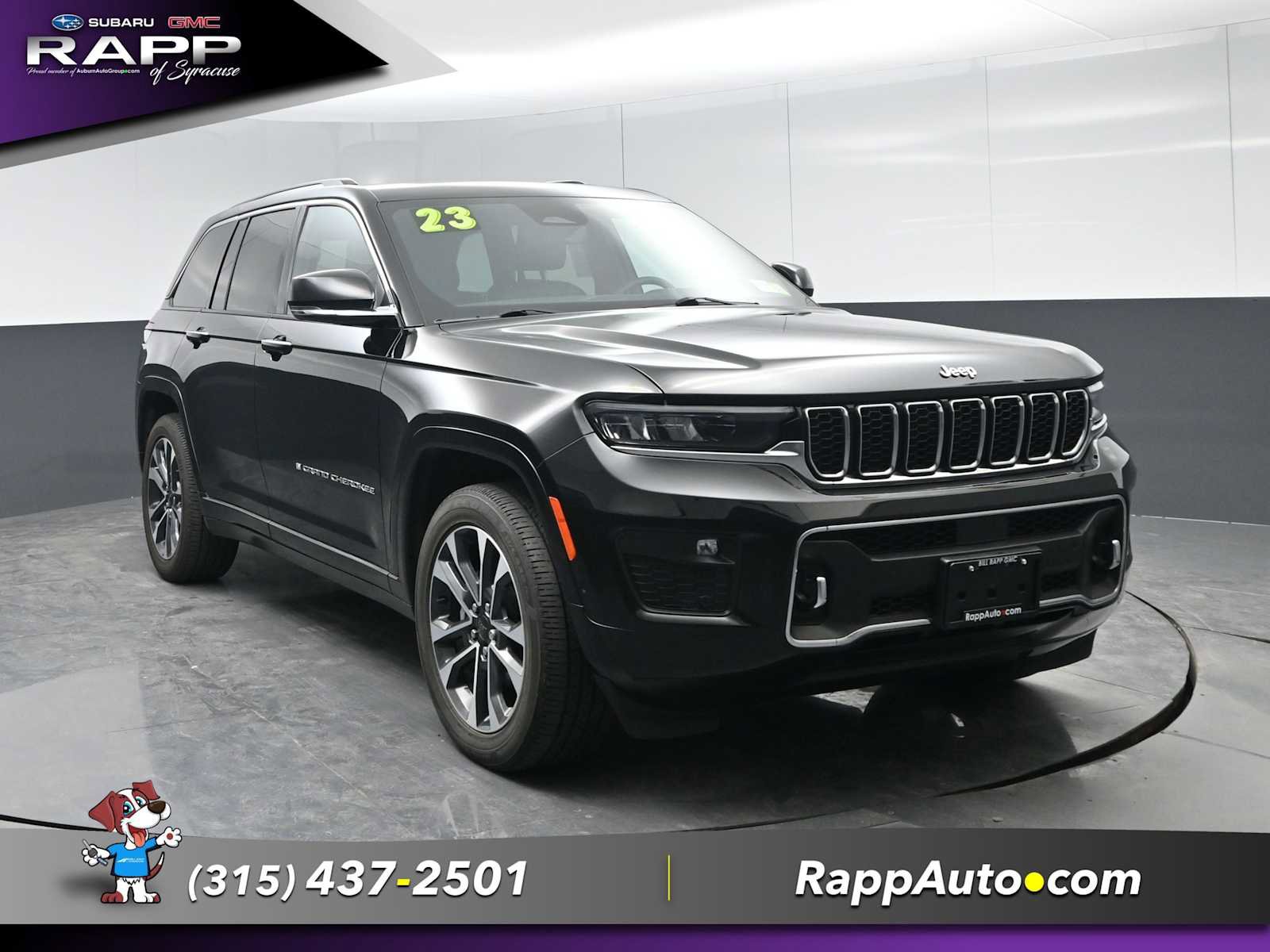 Used 2023 Jeep Grand Cherokee Overland w/ Luxury Tech Group IV AWD/4WD image 2