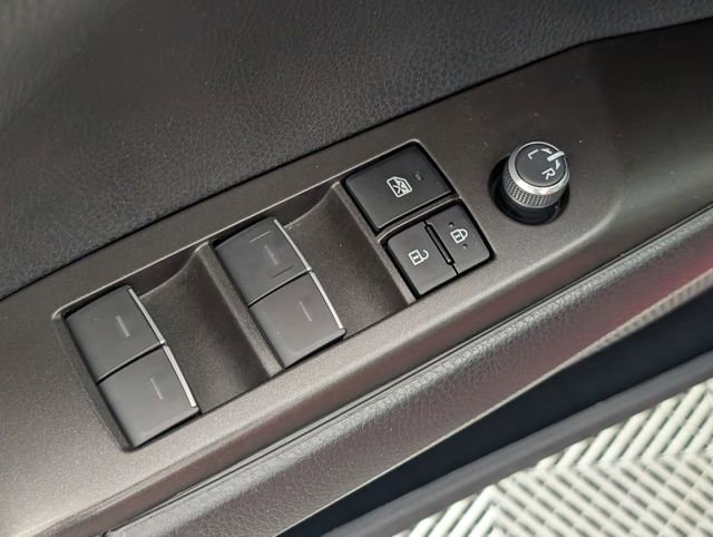 Used 2023 Toyota Camry XSE FWD image 11