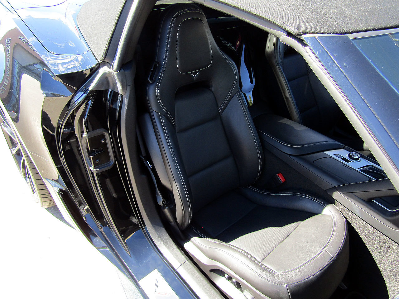 Used 2019 Chevrolet Corvette Grand Sport RWD image 12
