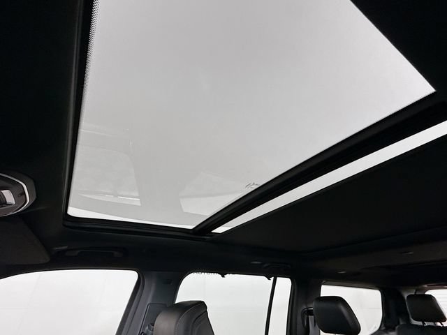 Used 2023 Jeep Wagoneer Series II RWD image 23