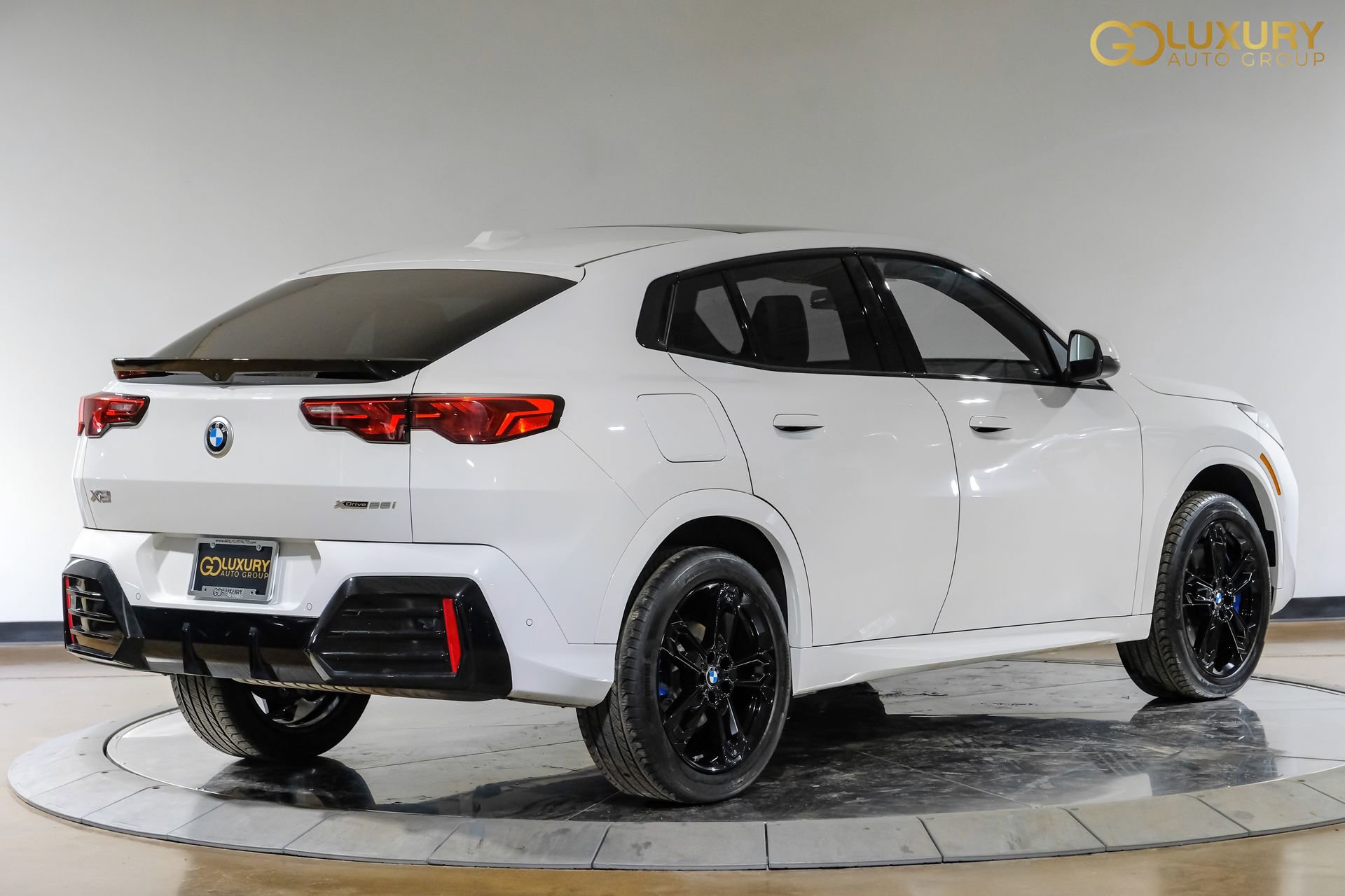 Used 2026 BMW X2 xDrive28i image 10