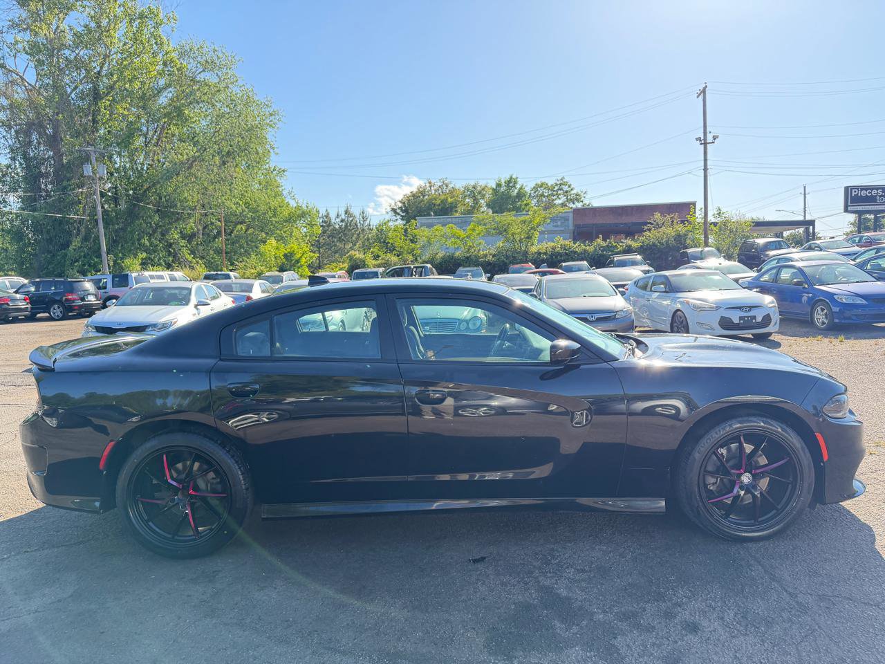 Used 2019 Dodge Charger GT RWD image 4