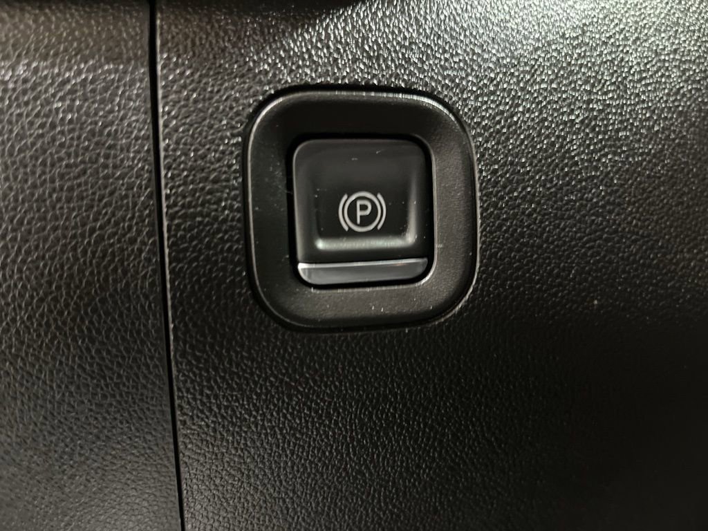 Certified 2019 Chevrolet Silverado 1500 LTZ w/ LTZ Plus Package image 16