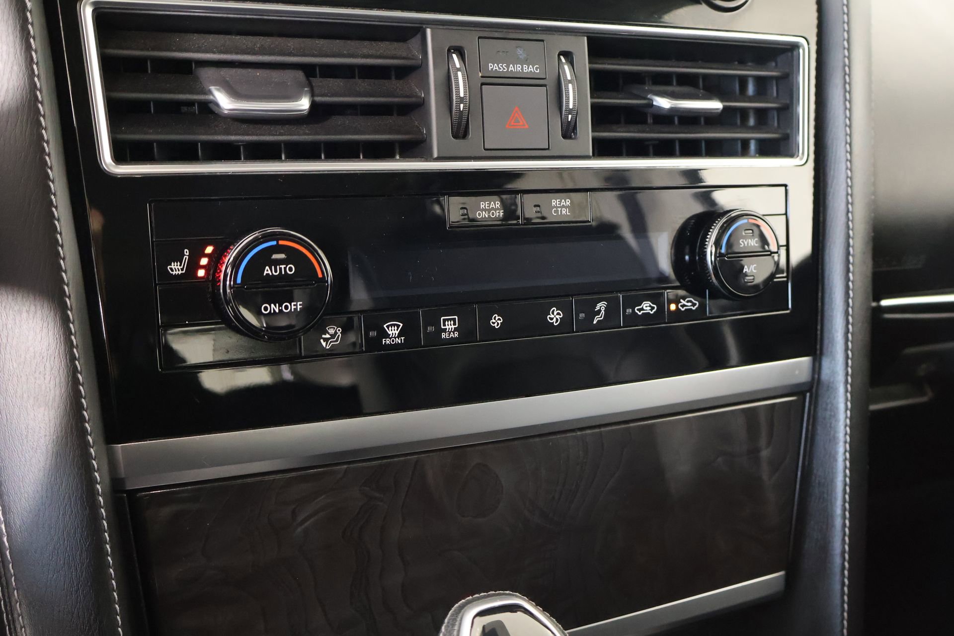 Used 2024 INFINITI QX80 Luxe image 8